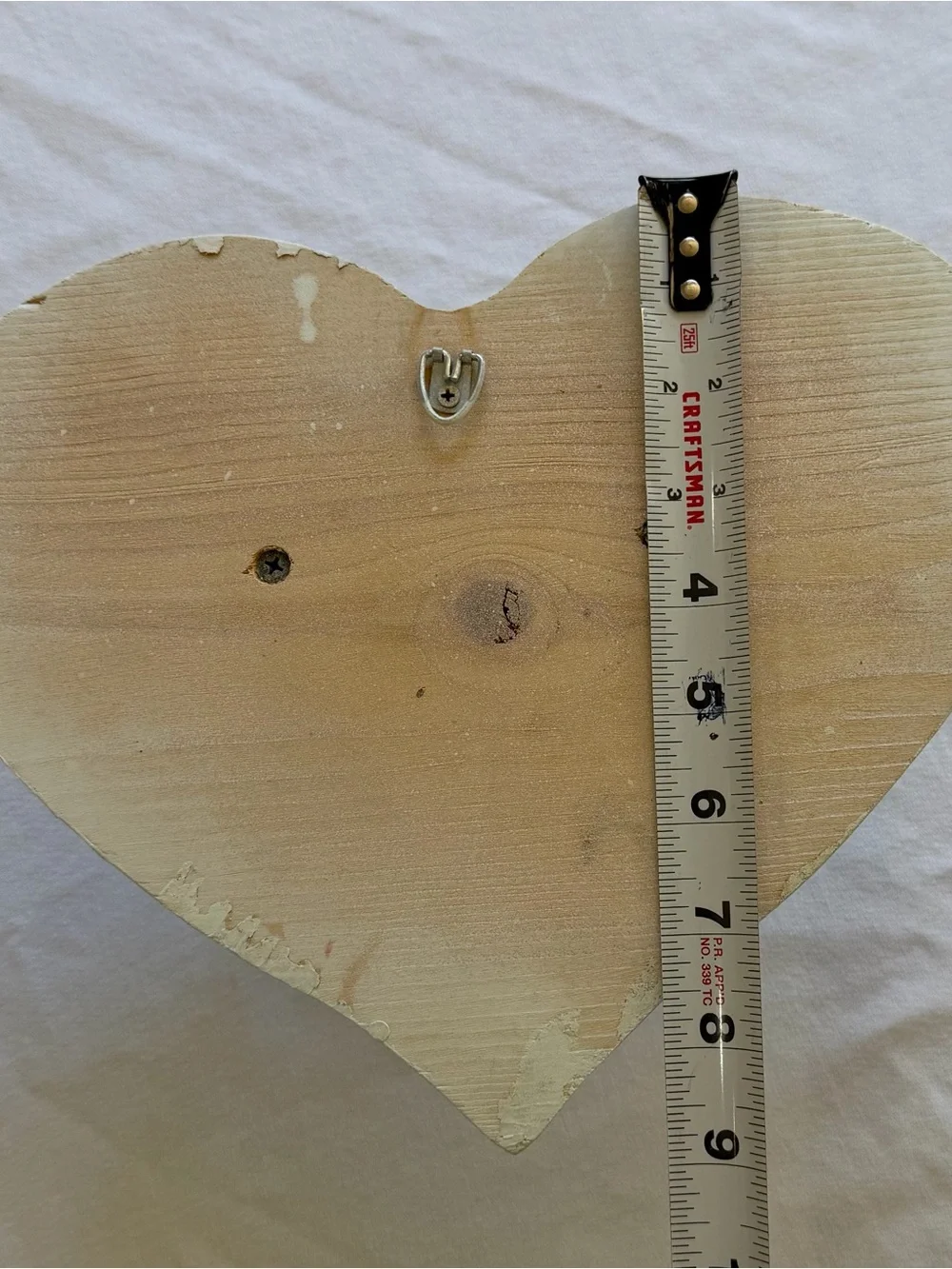 White Heart-Shaped Wooden Wall Quilt/Towel Holder